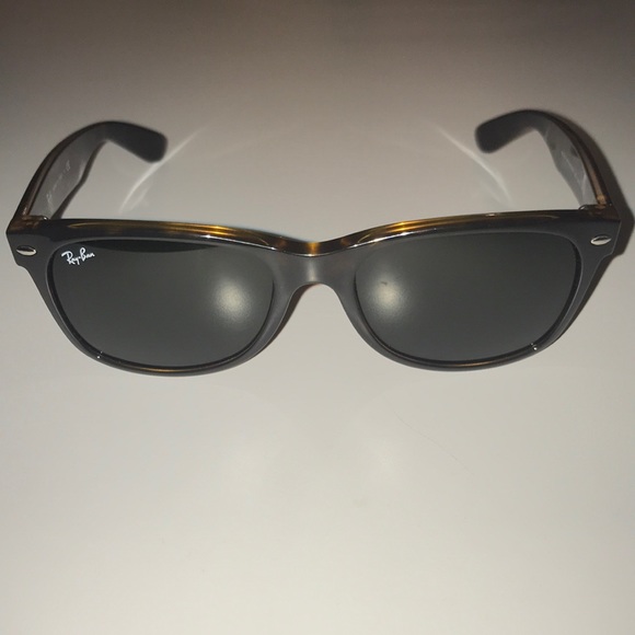 New Wayfarer Ray Ban Sunglasses - Picture 3 of 3